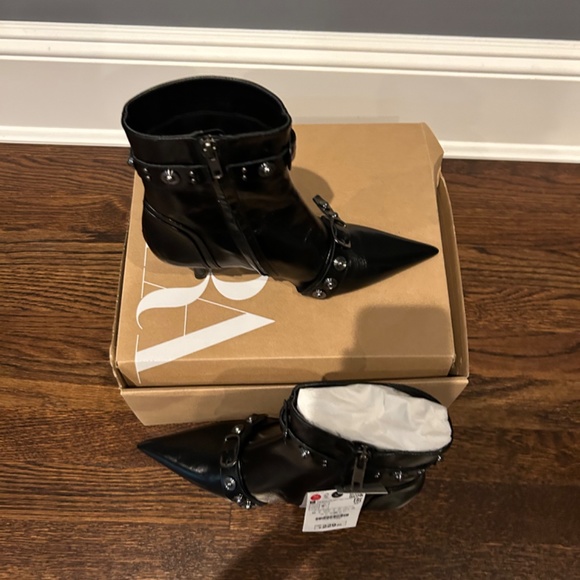 Zara Studded Boots Size 8 - Picture 2 of 2